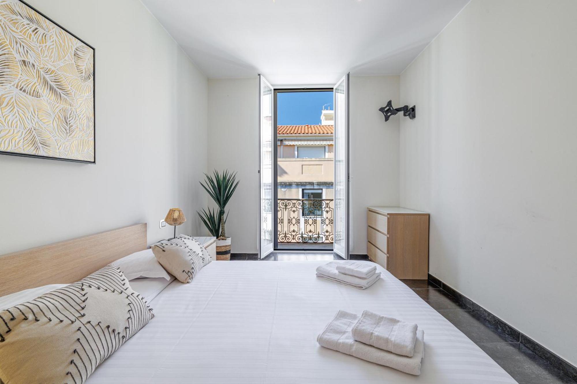 Le Saint Charles-Parking-Climatisation-Centre Ville 芒通 外观 照片