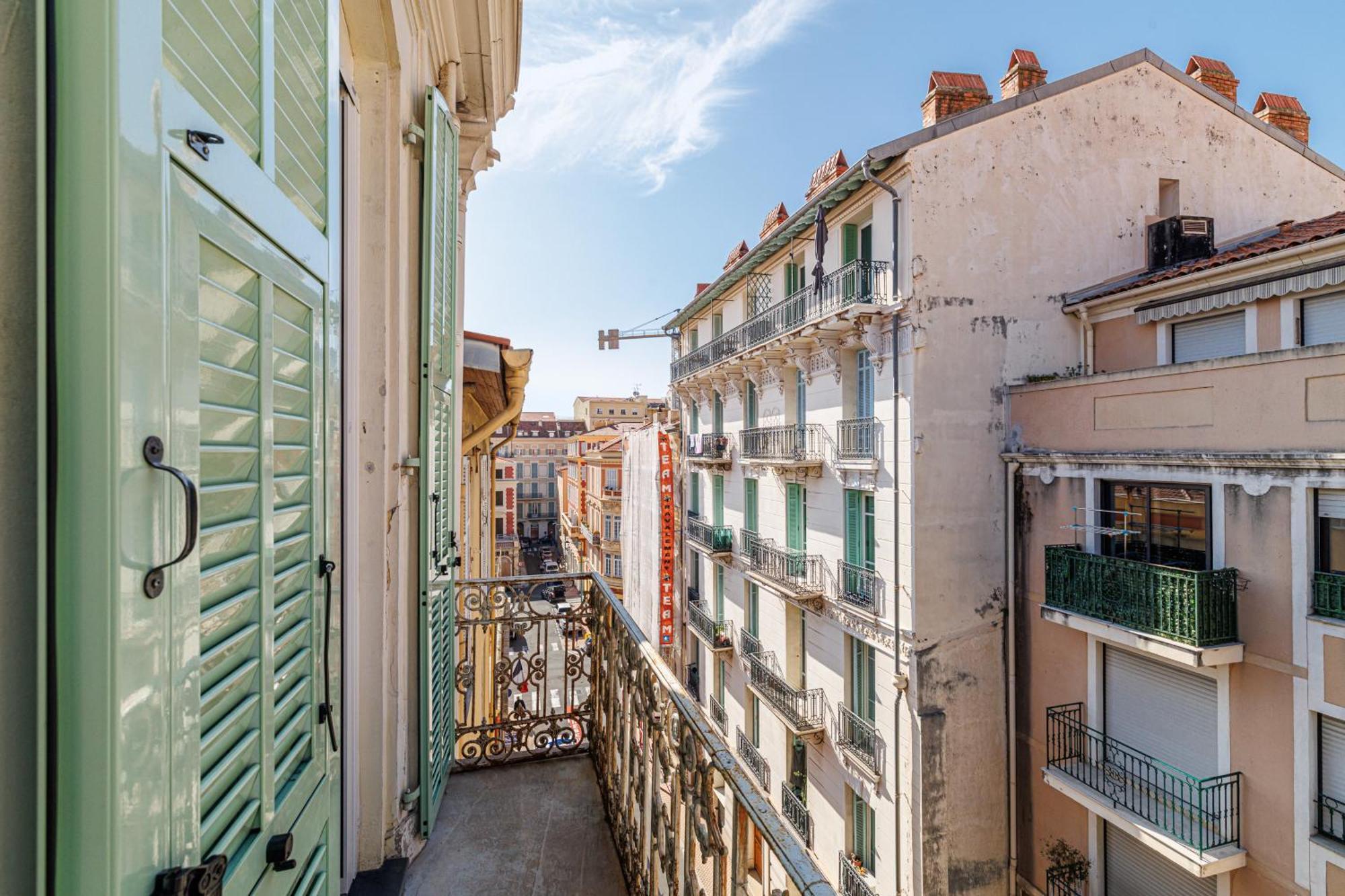 Le Saint Charles-Parking-Climatisation-Centre Ville 芒通 外观 照片
